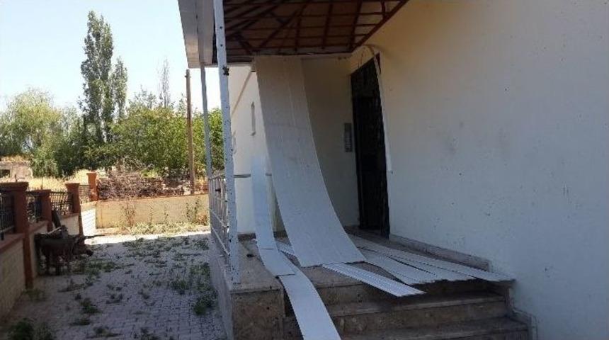 Malatya&rsquo;da Alev Alan Piknik T&uuml;p&uuml; Bomba Gibi Patladı