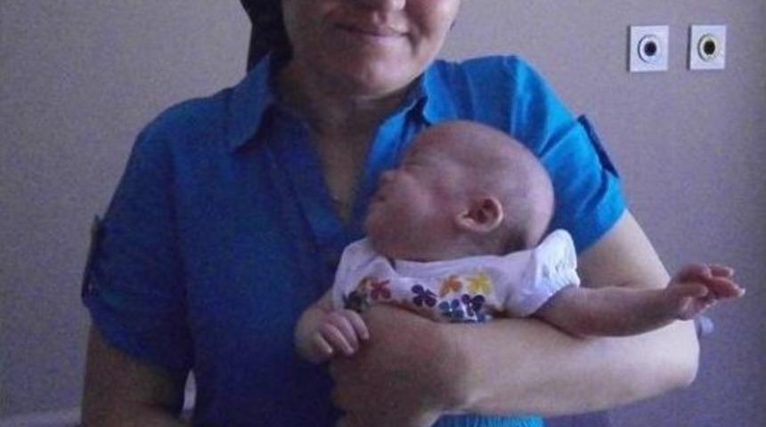 18 Yıl Sonra Annelik Sevinci Yaşadı