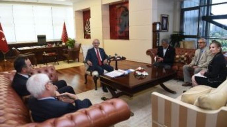 Chp Genel Başkanı Kılı&ccedil;daroğlu, L&ouml;sev Y&ouml;netimini Kabul Etti