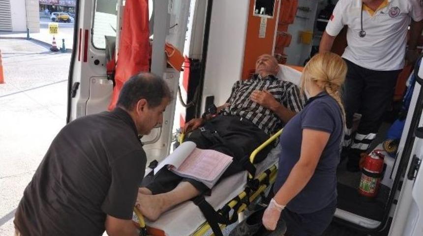 Trakt&ouml;r İle Kamyonetin &Ccedil;arpıştığı Kazada Can Pazarı