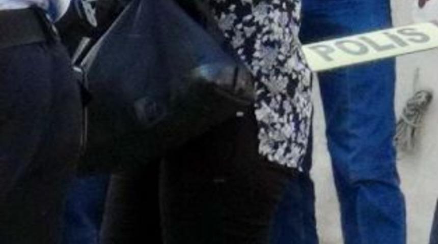 Gaziantep'te Ş&uuml;pheli &Ccedil;anta Ve &Ccedil;uval Korkuttu