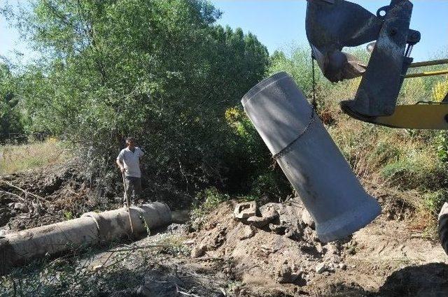 Bozüyük’te Alt Yapı Çalışmaları Devam Ediyor