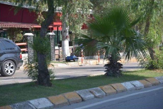 Adana'da Şüpheli Çanta Bomba Korkusu Yaşattı