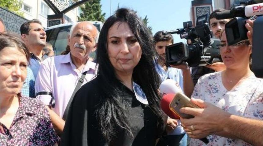 Suru&ccedil; Massacre Victims Laid To Rest