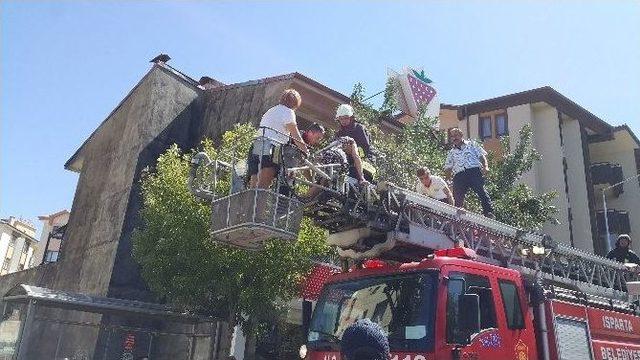 Isparta&rsquo;da İş Yerinde Yangın 1