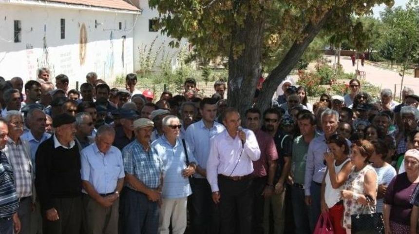 Arguvan&rsquo;da Suru&ccedil; Katliamı Protesto Edildi