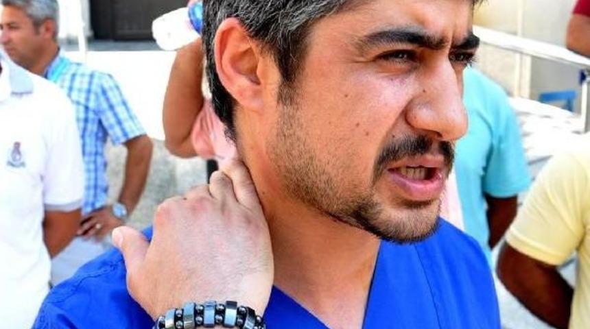 Sağlık &Ccedil;alışanlarından Doktora Şiddet Protestosu