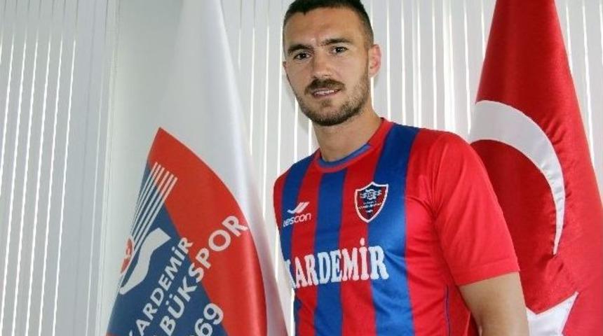 Karab&uuml;kspor Forvet Hattını Romen Futbolcu İle G&uuml;&ccedil;lendirdi
