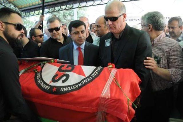 Suru&ccedil; ta Patlamada &Ouml;len Ferdane Kılı&ccedil; Ile Oğlu Nartan I&ccedil;in Bursa da H&uuml;z&uuml;nl&uuml; T&ouml;ren (2) 1