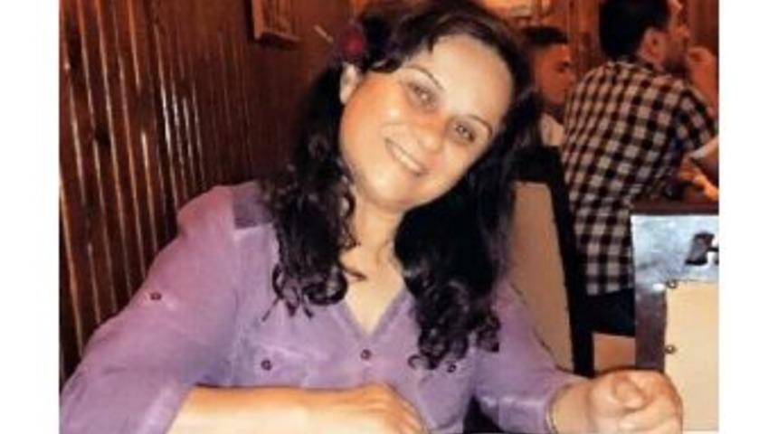 Telefonla Konuşurken Trenin Altında Kaldı