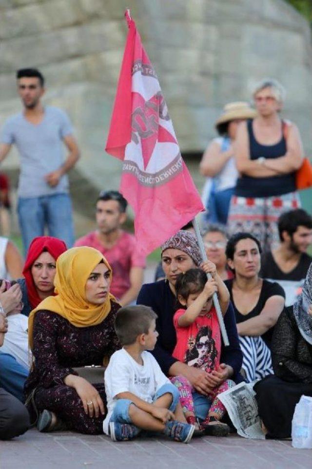 Antalya’Da Suruç Gerginliği