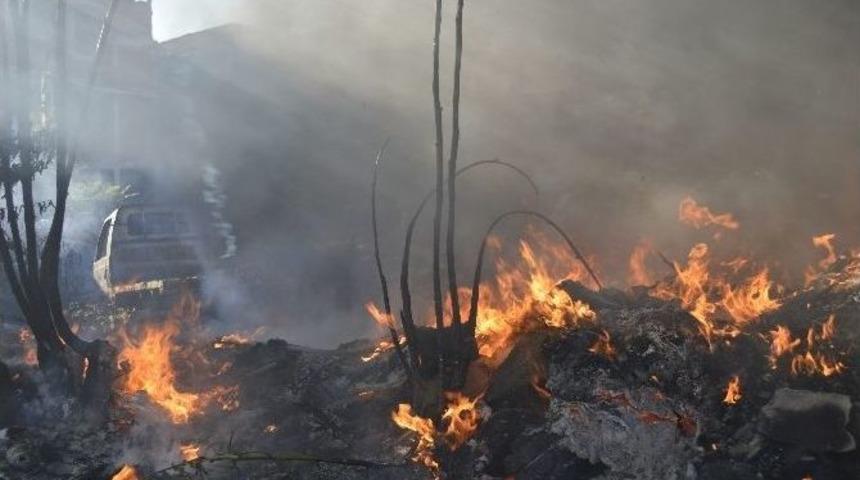 Kentsel D&ouml;n&uuml;ş&uuml;m Değil Geri D&ouml;n&uuml;ş&uuml;m Merkezinde Yangın Paniği