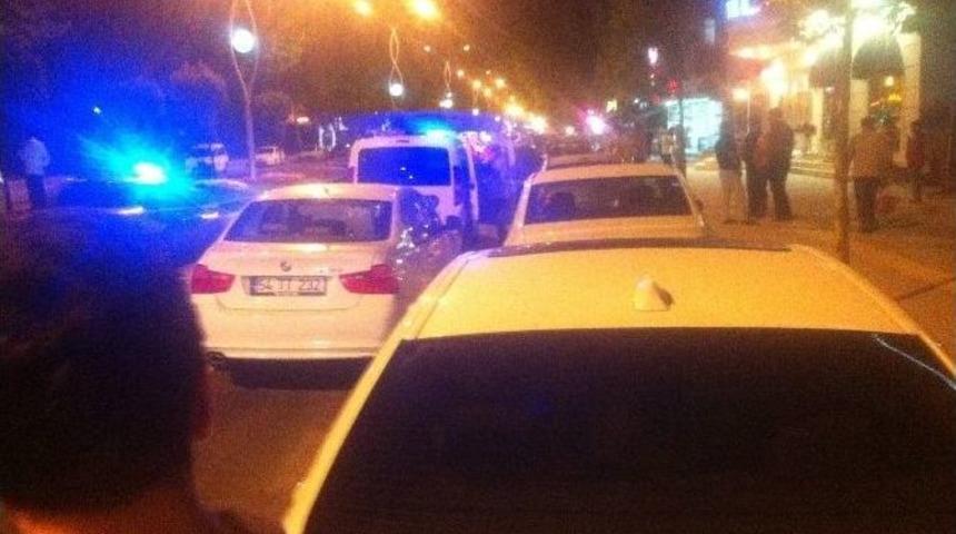 Sakarya&rsquo;da İki Kişinin Tartışması Kanlı Bitti: 1 Yaralı