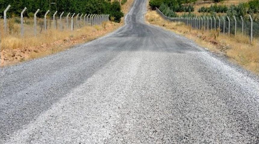 10 Kilometrelik Grup Yolu Asfaltlandı