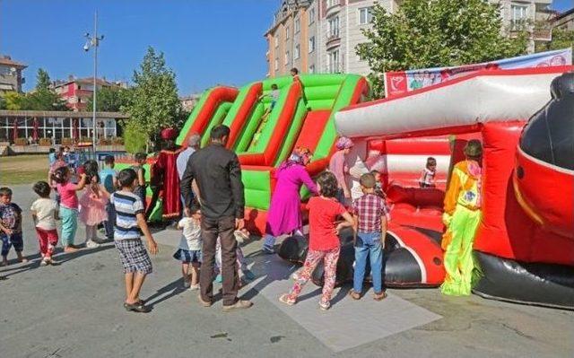 Güngörenli Çocuklar Yazın Keyfini Aquapark İle Çıkarıyor