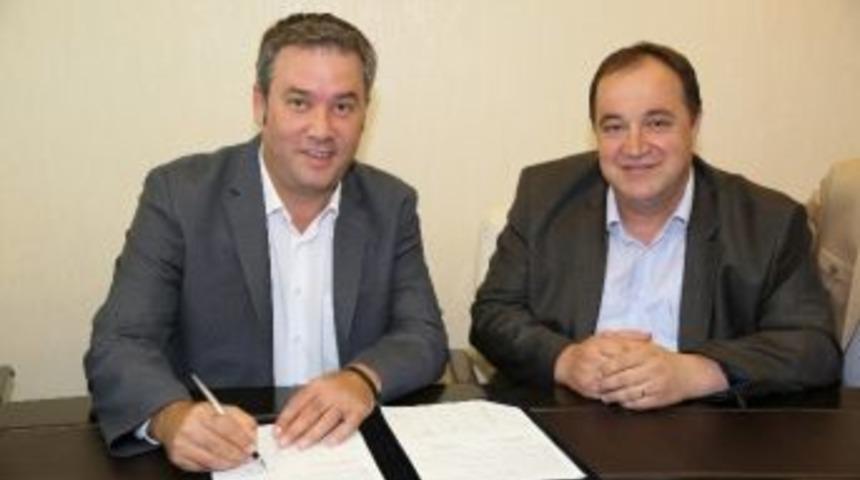 İzmir B&uuml;y&uuml;kşehir&rsquo;den Buca&rsquo;ya 1.5 Milyon Liralık Temizlik Desteği