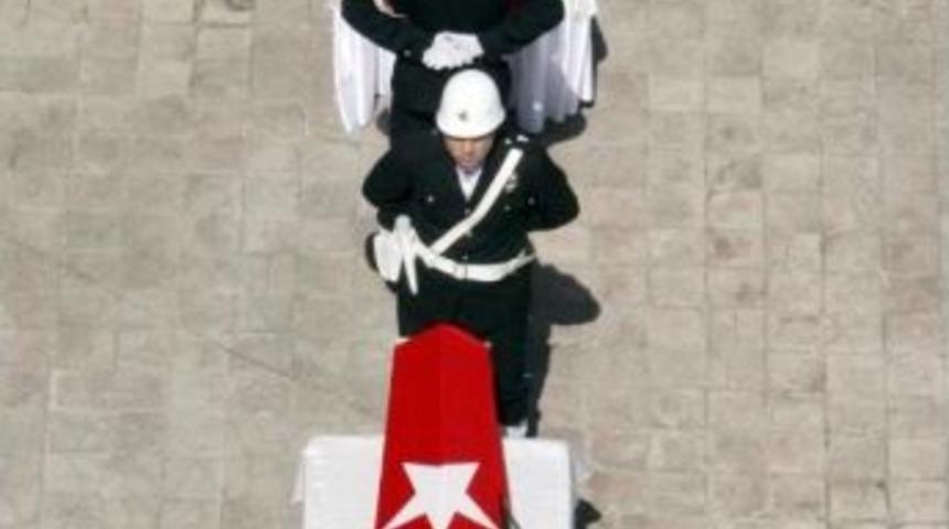 Şehit Polisler T&ouml;renle Uğurlandı