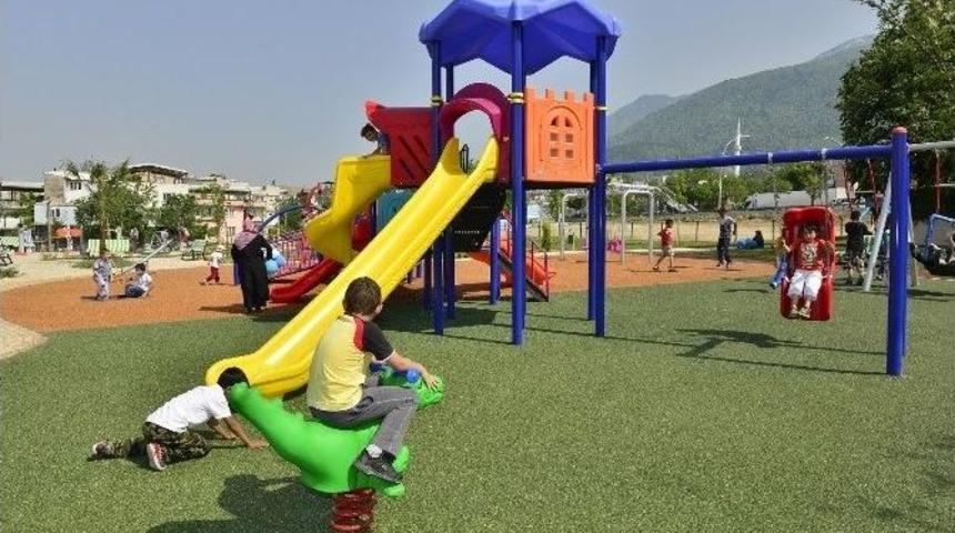 Yıldırım&rsquo;da &Ccedil;ocuk Parkları Yenilendi
