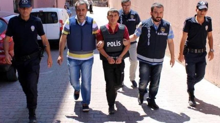 Kayseri&rsquo;De Iki Aile Arasında Silahlı Kavga: 4 Yaralı (3)