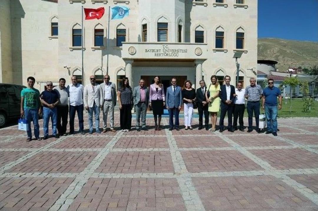 Paşayeva, Bayburt &Uuml;niversitesini Ziyaret Etti&rlm;