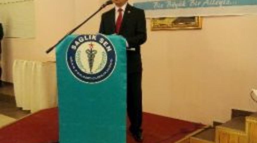 115 Bin Sağlık &Ccedil;alışanına Lisans Tamamlama M&uuml;jdesi