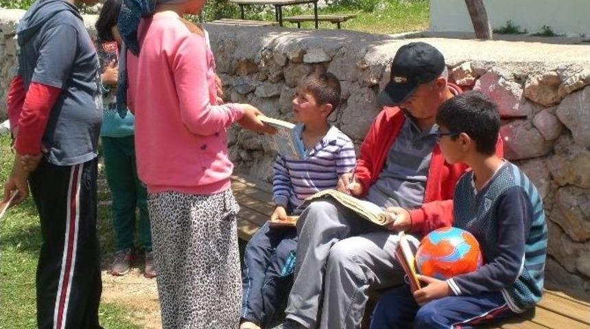 İl&ccedil;e Halk K&uuml;t&uuml;phanesinden Yayla Seferberliği