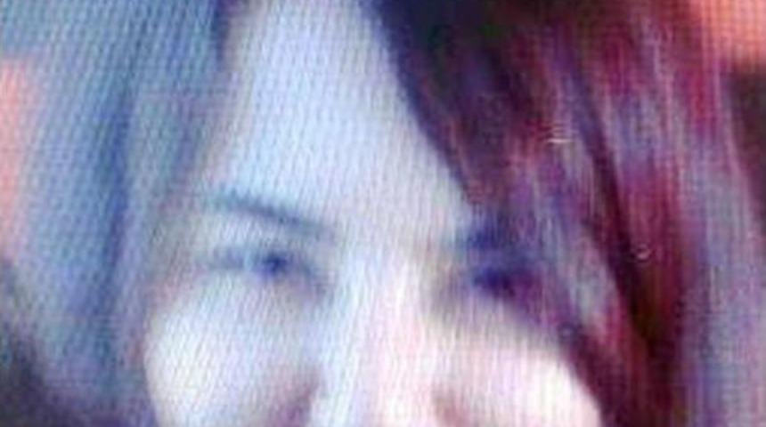 Bah&ccedil;ede G&ouml;ğs&uuml;nden Vurulan Kız &Ouml;ld&uuml;