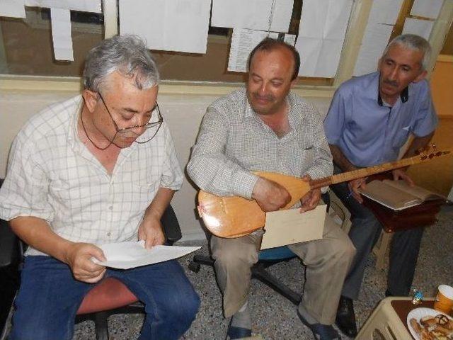 Eskişehirli Şairlerden ’şiir Şöleninde’ Bayram Şiirleri Ve Bayramlaşma