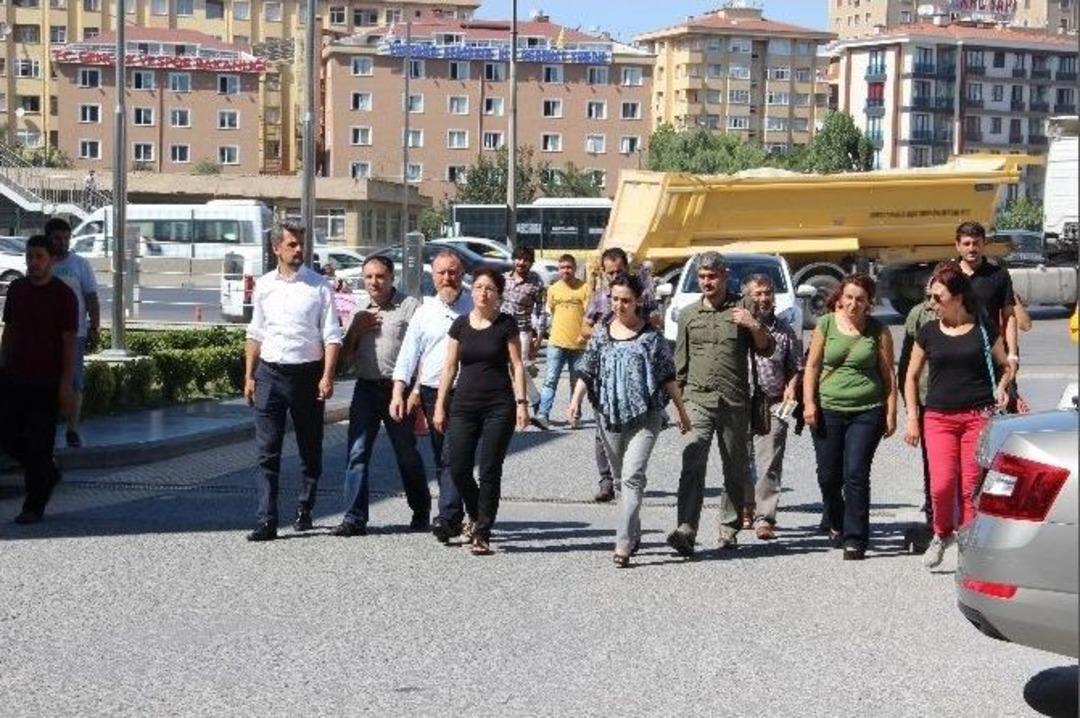 Hdp Eş Genel Başkanı Y&uuml;ksekdağ, G&uuml;neş Erzurumluğlu&rsquo;nu Ziyaret Etti