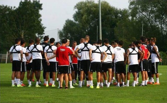 Beşiktaş, Yeni Sezon Hazırlıklarını Sürdürüyor