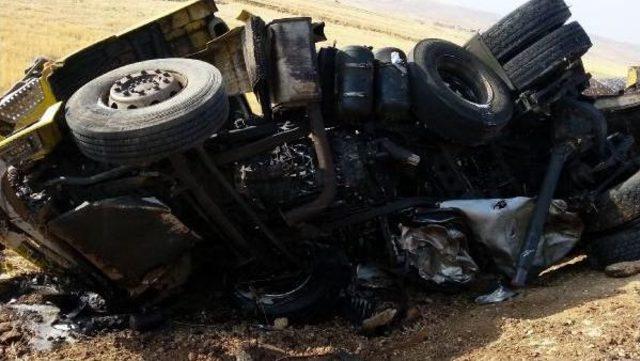 Nusaybin'de Ham Petrol Yüklü Tanker Devrildi: 1 Yaralı