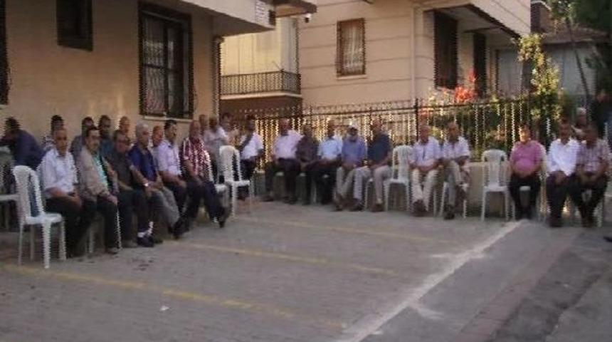 Batman'da Intihar Eden Y&uuml;zbaşının Baba Evinde H&uuml;z&uuml;n