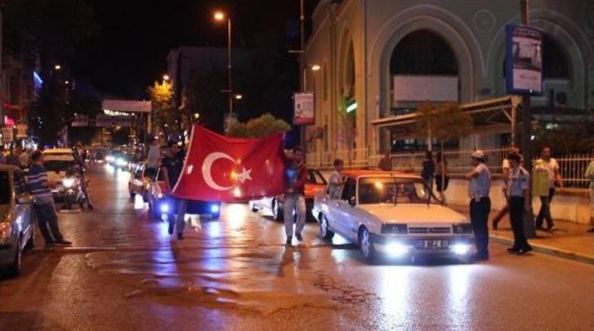 Bandırma'da Ter&ouml;re Lanet