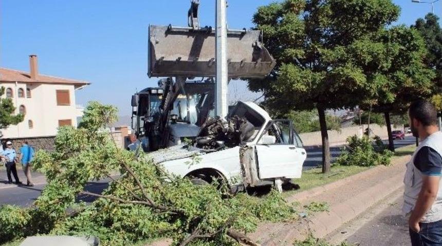 Kağıt Gibi Katlanan Otomobilden Sağ Çıktılar