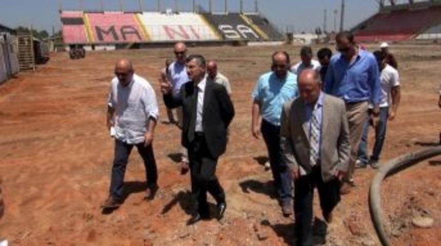 Vali Bektaş 19 Mayıs Stadyumu&rsquo;nda İncelemelerde Bulundu