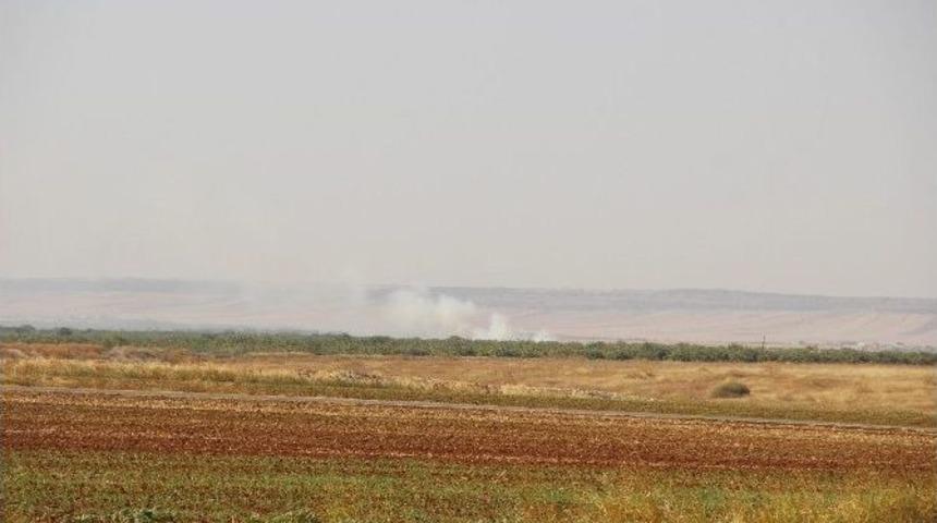 T&uuml;rkiye&rsquo;nin Vurduğu Hedeflerden Dumanlar Y&uuml;kseliyor