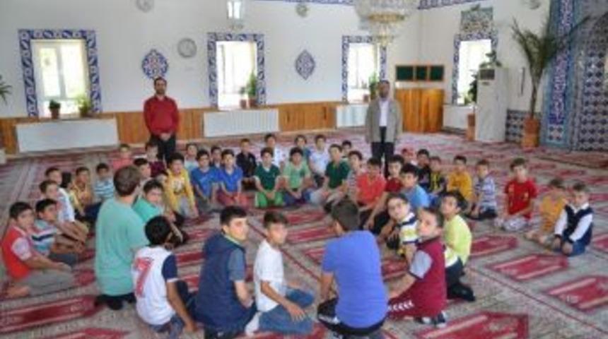 İl M&uuml;ft&uuml;l&uuml;ğ&uuml; Tarafından D&uuml;zenlenen Yaz Kursları Devam Ediyor