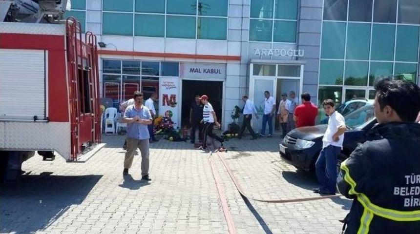Ak&ccedil;akoca&rsquo;da S&uuml;permarkette Yangın