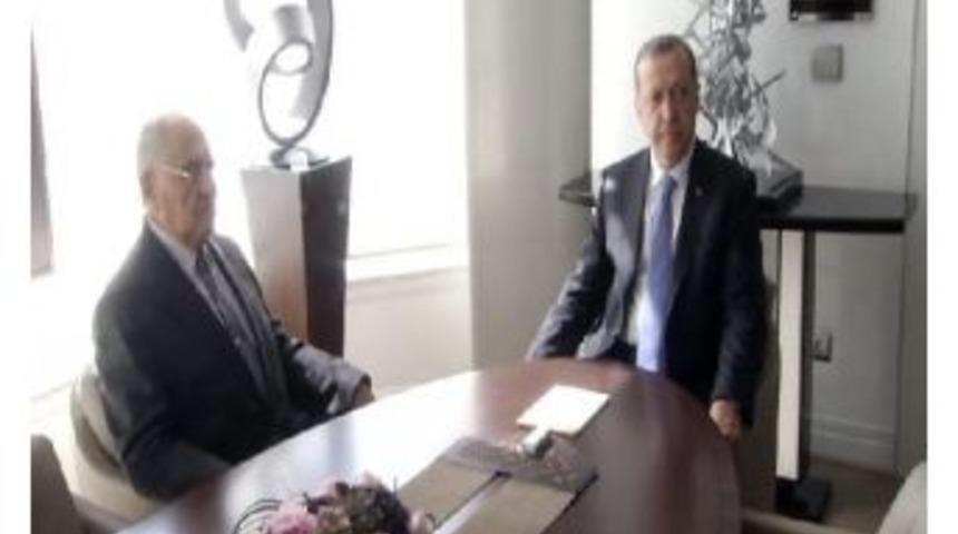 Cumhurbaşkanı Erdoğan, Milli Savunma Bakanı Vecdi G&ouml;n&uuml;l Ile G&ouml;r&uuml;şt&uuml;