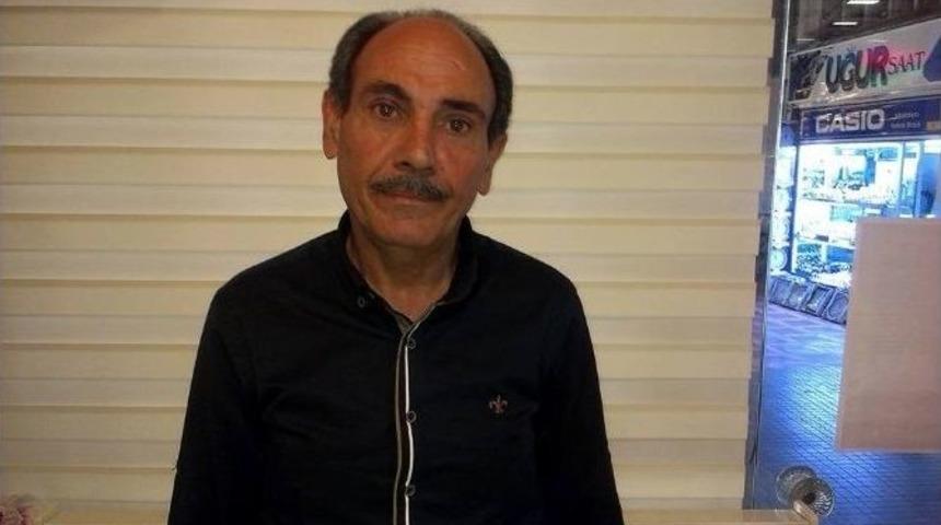 Malatyalı D&uuml;nyaca &Uuml;nl&uuml; Taş Ustası Birbirinden Değerli Antika Eşyalarını Sergiledi