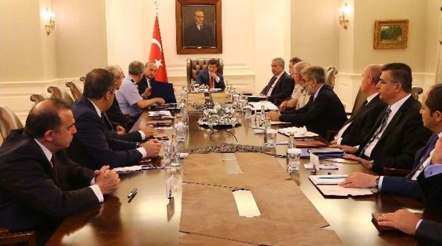 &Ccedil;ankaya K&ouml;şk&uuml;&rsquo;nde &ldquo;&ouml;zel G&uuml;venlik Toplantısı&rdquo; Sona Erdi