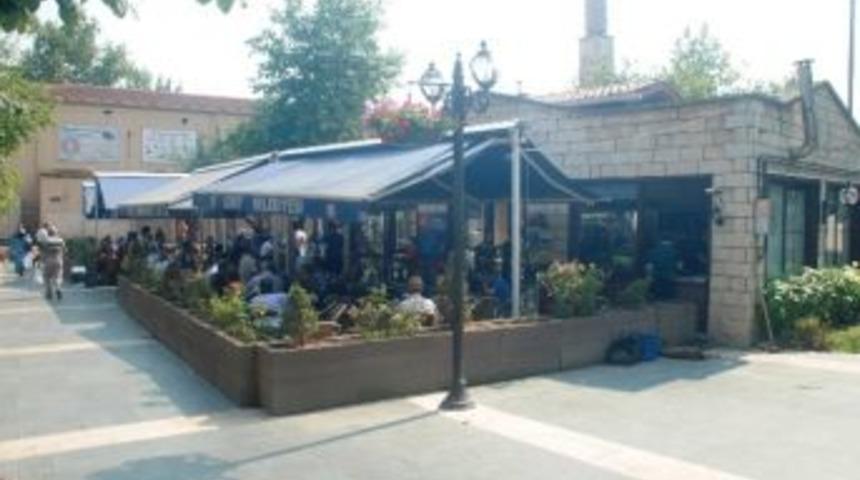 Belediye &Ccedil;ay Bah&ccedil;esi Halka Hizmete Devam Ediyor