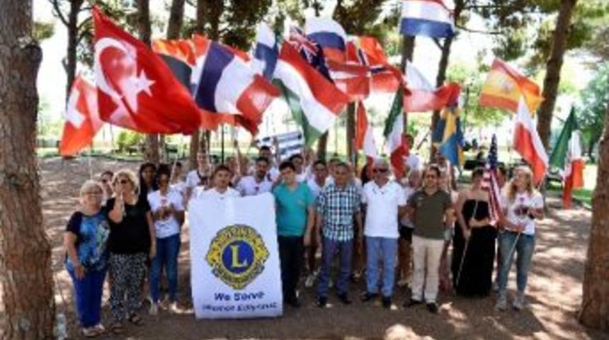 Başkan Uysal, 20 &Uuml;lkenin Gen&ccedil;leri İle Buluştu