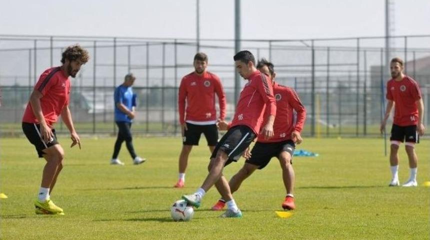 Emre Can, Alanyaspor&rsquo;un Kampına Katıldı