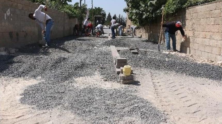 Haliliye&rsquo;de Yol Yapım &Ccedil;alışmaları S&uuml;r&uuml;yor
