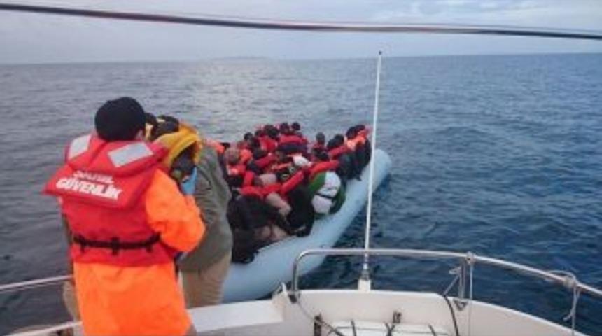 &Ccedil;anakkale&rsquo;de 217 Ka&ccedil;ak G&ouml;&ccedil;men Yakalandı