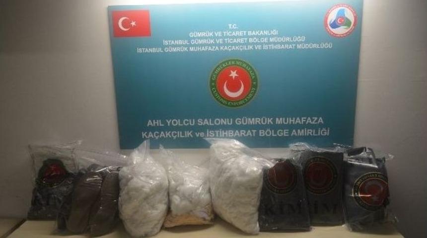 İstanbul Atat&uuml;rk Havalimanı&rsquo;nda Uyuşturucu Operasyonu