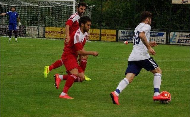 Mersin İdmanyurdu’nun Hollanda Kampı Sürüyor