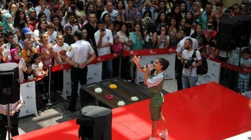 Atiye Hayranlarıyla Forum Kapadokya&rsquo;da Buluştu