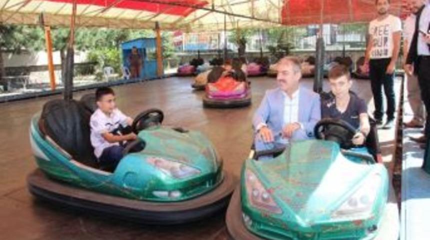 Başkan Din&ccedil; &Ccedil;ocuklarla Doyasıya Eğlendi